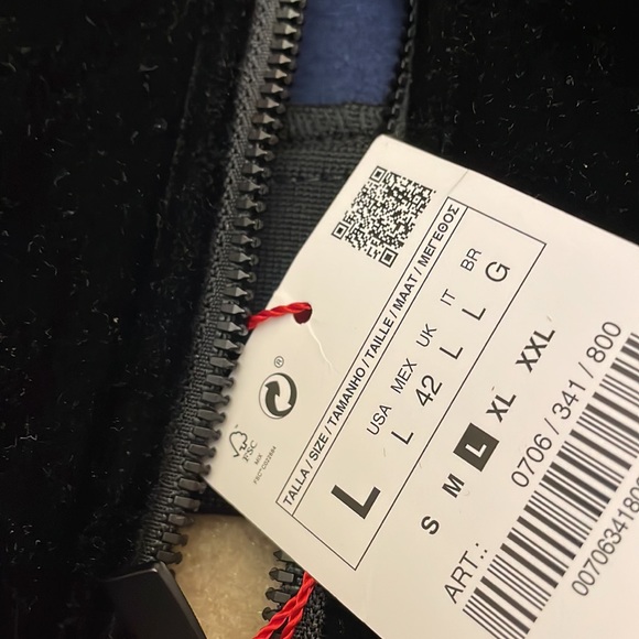 Zara brand new velvet jacket - Picture 2 of 2